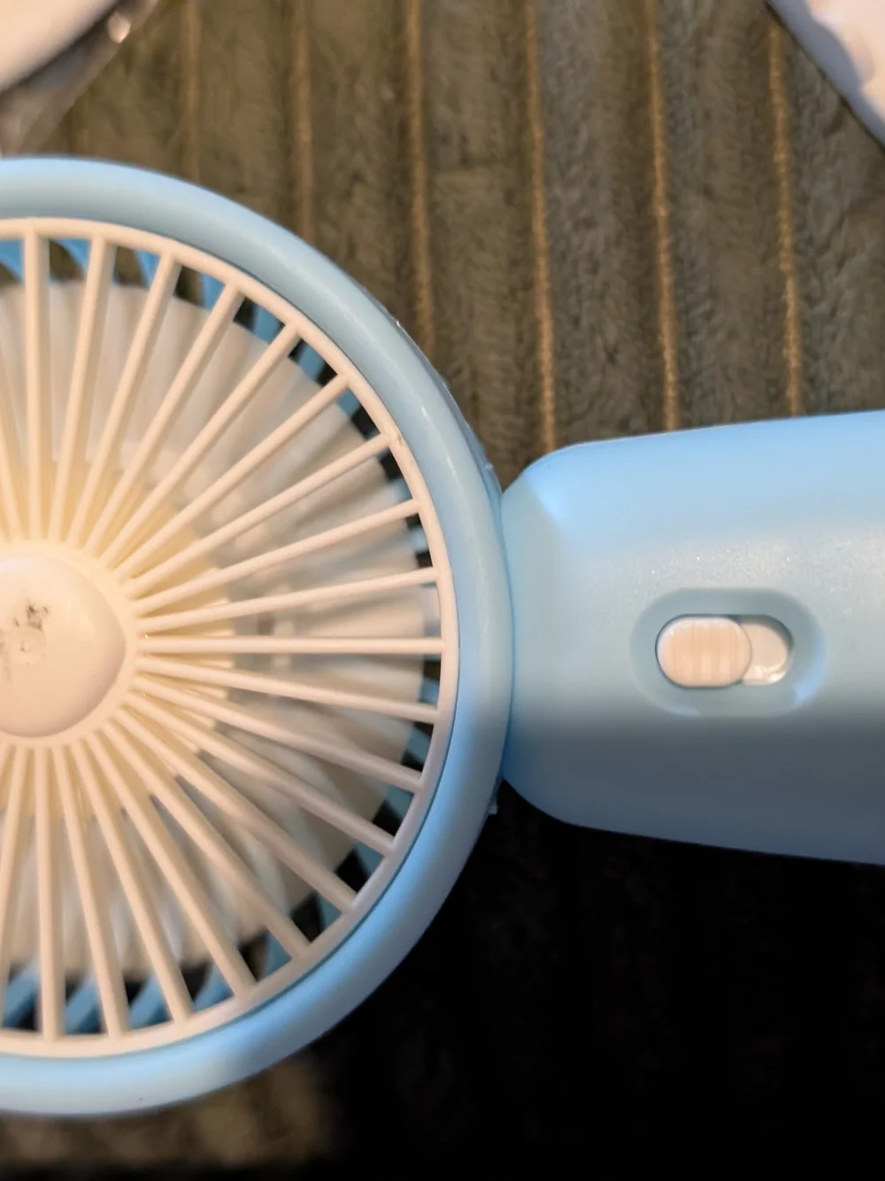 Cute Cinnamon Roll Mini Fan for Kids - Portable Handheld Cooling Fan